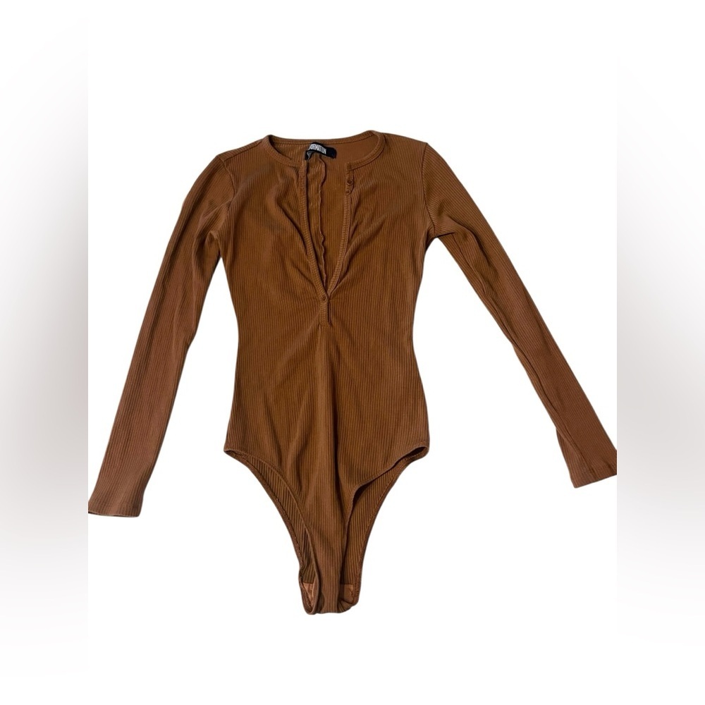Reformation Ribbed Brown Plunge Front Button Bodysuit Sz M